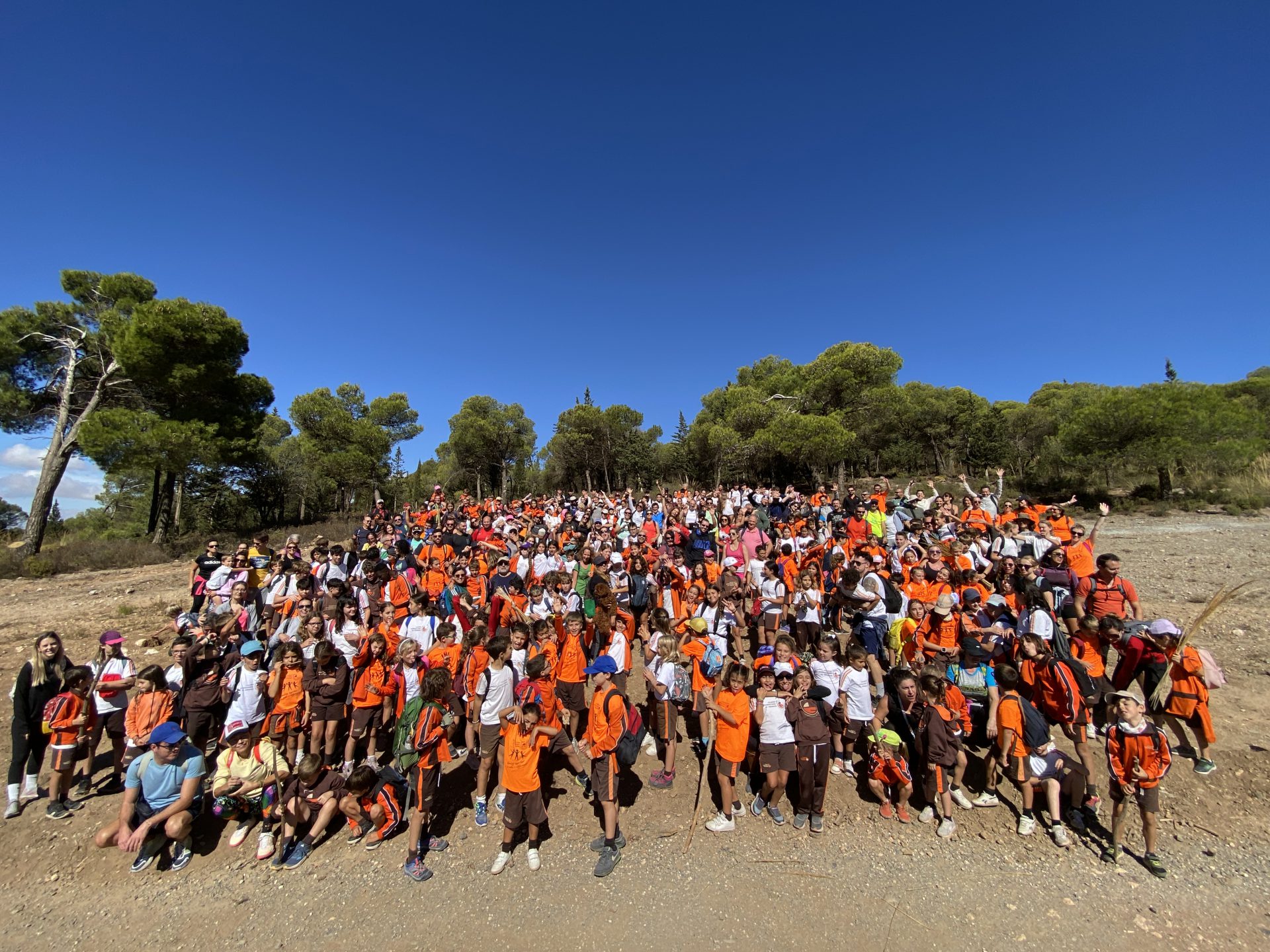 Excursión a la Cruz de Atalaya: Un inicio de curso lleno de aventura en nuestro centro educativo en Granada